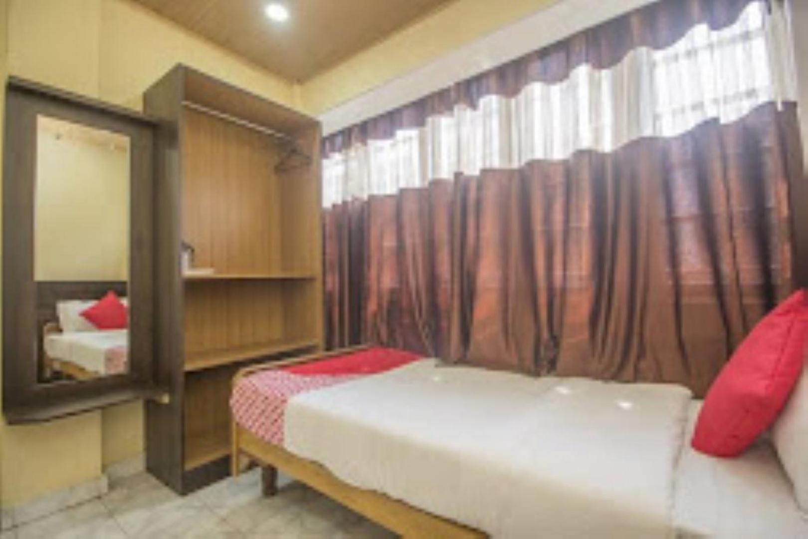 Hotel Kalash , Калімпонґ Екстер'єр фото